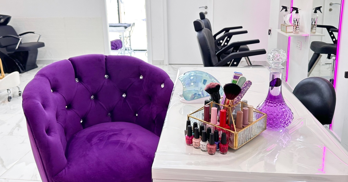 Buy Manicure And Pedicure Or Nail Extensions At Qasr Al Ameerah in Dubai | Dubai Trades Now at Special Price in DubaiTrades.com 2 Manicure And Pedicure Or Nail Extensions At Qasr Al Ameerah in Dubai | Dubai Trades Beauty Treatments Shop Online at Special Price from Dubai Trades 2