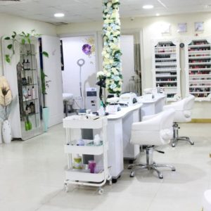 Buy A Hair Wash, Blowdry, Haircuts, Hot Oil Treatment, Hairmask & More in Dubai | Dubai Trades Now at Special Price in DubaiTrades.com 11 A Hair Wash, Blowdry, Haircuts, Hot Oil Treatment, Hairmask & More in Dubai | Dubai Trades Beauty Treatments Shop Online at Special Price from Dubai Trades 11