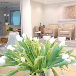 Mani-pedi With Normal Colour in Abu Dhabi | Dubai Trades Beauty Treatments Shop Online at Special Price from Dubai Trades