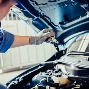 Comprehensive Engine Oil Change & 60-point Health Check in Dubai | Dubai Trades Automotive Services Shop Online at Special Price from Dubai Trades