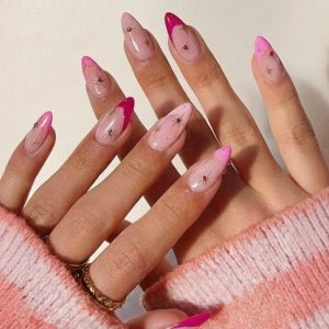 Classic Pedi, Gelish Mani, Gelish Pedi W 20m Hand Or Foot Spa & More in Sharjah & N. Emirates | Dubai Trades Beauty Treatments Shop Online at Special Price from Dubai Trades