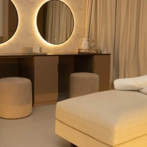 Buy Eyelash Extensions in Dubai | Dubai Trades Now at Special Price in DubaiTrades.com 11 Eyelash Extensions in Dubai | Dubai Trades Beauty Treatments Shop Online at Special Price from Dubai Trades 11