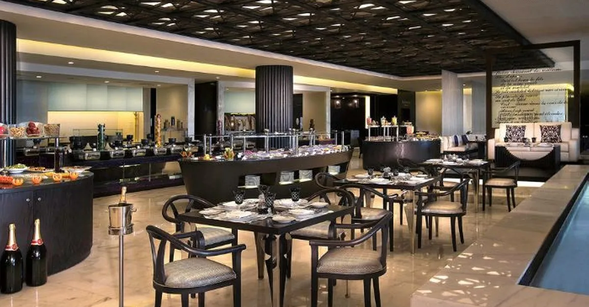 Buy 5* Seafood Night Buffet With Beverages For A Child Or Up To 4 Adults in Abu Dhabi | Dubai Trades Now at Special Price in DubaiTrades.com 5 5* Seafood Night Buffet With Beverages For A Child Or Up To 4 Adults in Abu Dhabi | Dubai Trades Food, Grocery & Dining Shop Online at Special Price from Dubai Trades 5