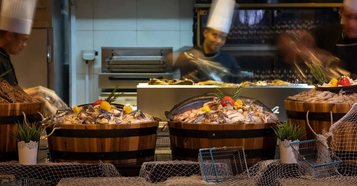 Buy 5* Seafood Night Buffet With Beverages For A Child Or Up To 4 Adults in Abu Dhabi | Dubai Trades Now at Special Price in DubaiTrades.com 2 5* Seafood Night Buffet With Beverages For A Child Or Up To 4 Adults in Abu Dhabi | Dubai Trades Food, Grocery & Dining Shop Online at Special Price from Dubai Trades 2
