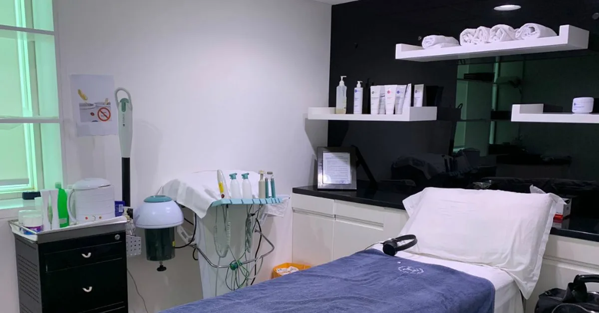 Buy Choice Of Hair Treatment in Dubai | Dubai Trades Now at Special Price in DubaiTrades.com 5 Choice Of Hair Treatment in Dubai | Dubai Trades Miscellaneous Shop Online at Special Price from Dubai Trades 5