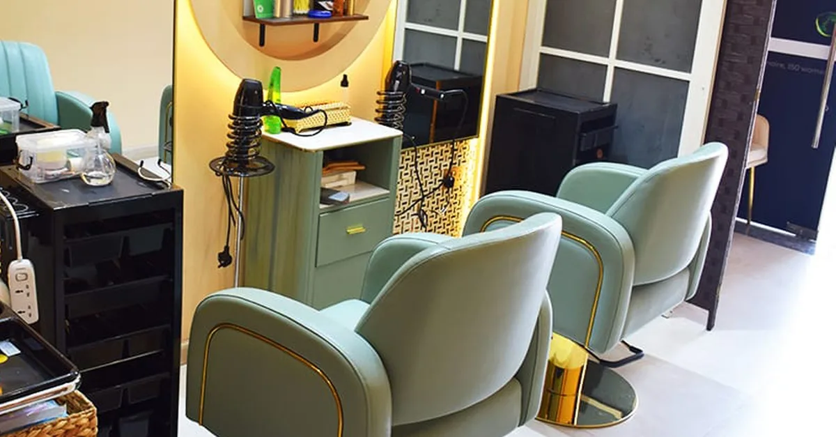 Buy Complete Body Glow: Full Arm, Full Leg, Underarm, Or Full Body Waxing in Dubai | Dubai Trades Now at Special Price in DubaiTrades.com 5 Complete Body Glow: Full Arm, Full Leg, Underarm, Or Full Body Waxing in Dubai | Dubai Trades Beauty Treatments Shop Online at Special Price from Dubai Trades 5