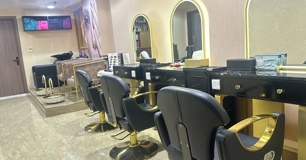 Buy Enhance With 60-min Diamond/Gold Facial With Optional Eyebrow Shaping in Abu Dhabi | Dubai Trades Now at Special Price in DubaiTrades.com 3 Enhance With 60-min Diamond/Gold Facial With Optional Eyebrow Shaping in Abu Dhabi | Dubai Trades Beauty Treatments Shop Online at Special Price from Dubai Trades 3