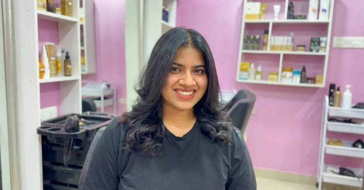 Buy Haircuts, Blow Dry With Hair Trimming, Or Keratin/Protein Treatments in Dubai | Dubai Trades Now at Special Price in DubaiTrades.com 5 Haircuts, Blow Dry With Hair Trimming, Or Keratin/Protein Treatments in Dubai | Dubai Trades Beauty Treatments Shop Online at Special Price from Dubai Trades 5