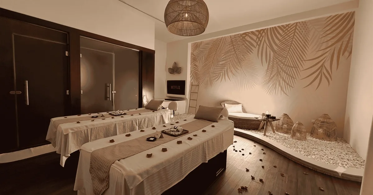 Buy Indulge In A Variety Of Spa Pac… in Dubai | Dubai Trades Now at Special Price in DubaiTrades.com 3 Indulge In A Variety Of Spa Pac… in Dubai | Dubai Trades Health & Beauty Shop Online at Special Price from Dubai Trades 3