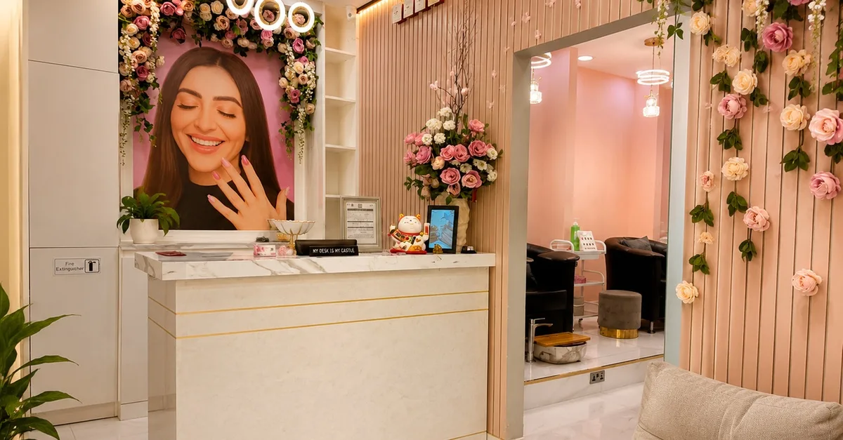 Buy Smooth, Frizz-free Hair Awaits With Keratin Treatment Package in Dubai | Dubai Trades Now at Special Price in DubaiTrades.com 4 Smooth, Frizz-free Hair Awaits With Keratin Treatment Package in Dubai | Dubai Trades Beauty Treatments Shop Online at Special Price from Dubai Trades 4