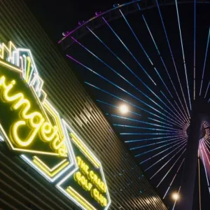 Swingers Golf: Golf, Drinks & Dinner Experience – Brunches Brunches Shop Online at Special Price from Dubai Trades